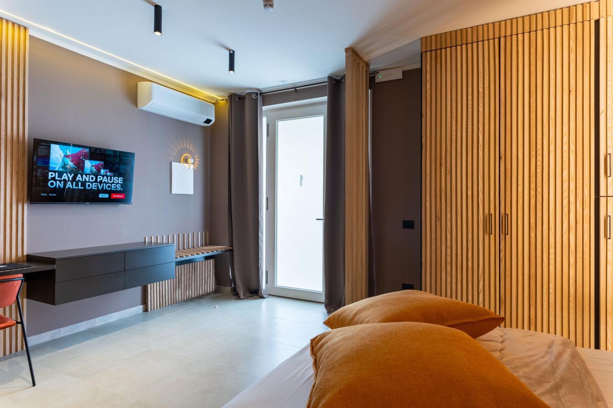 La Pergola Suites Доссобуоно Экстерьер фото